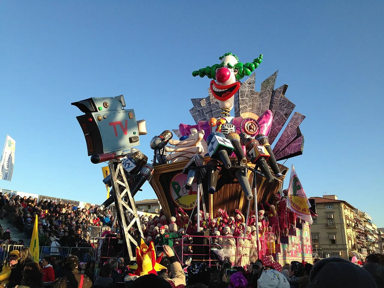 Viareggio Carnival: The Complete Guide to Tuscany's Giant Float Parade