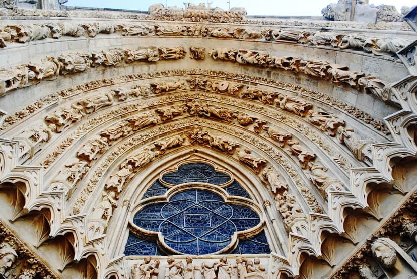 Fêtes Johanniques in Reims: Festival Guide