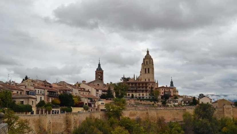 Holy Week in Segovia: Key Processions & Planning Tips
