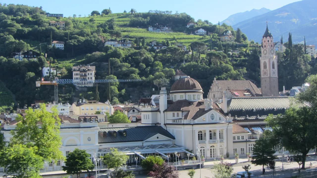 How to Combine the Merano Christmas Market with Terme Merano
