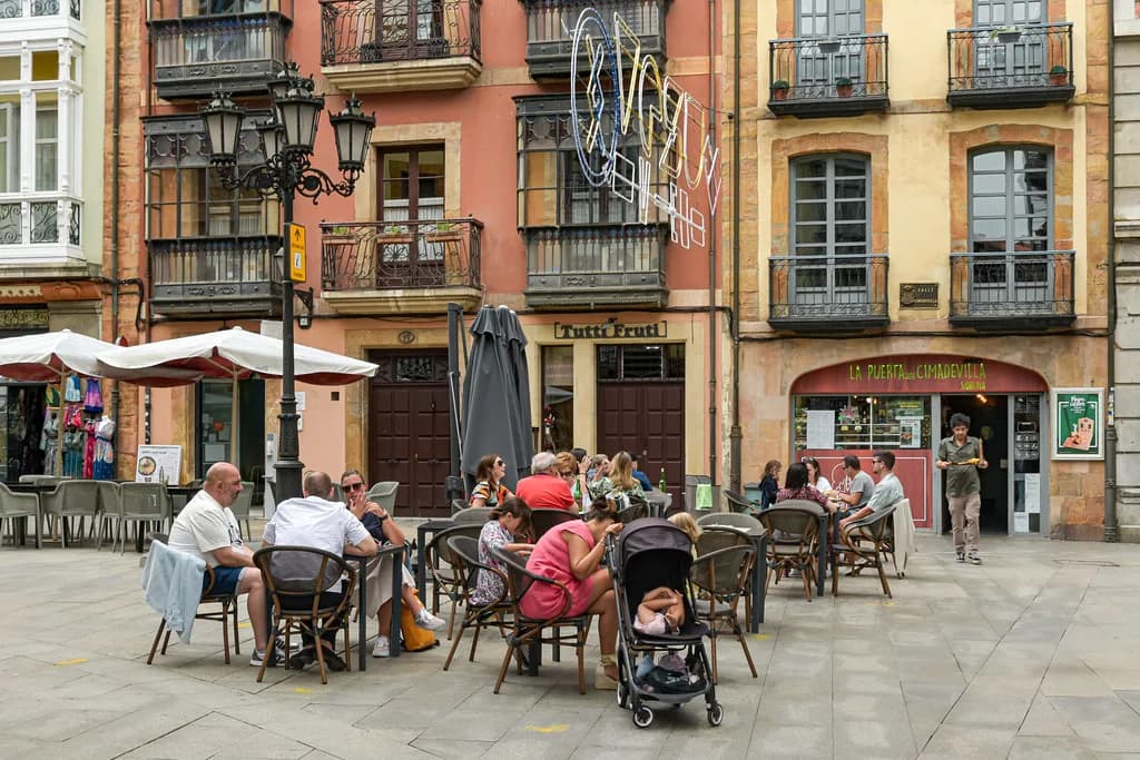 Día de América en Asturias in Oviedo: Your Guide to the Parade