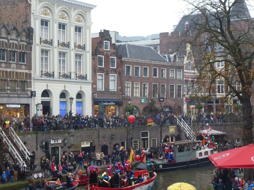Sinterklaas Intocht Utrecht – Plan Your Visit to the Boat Arrival in the Domstad
