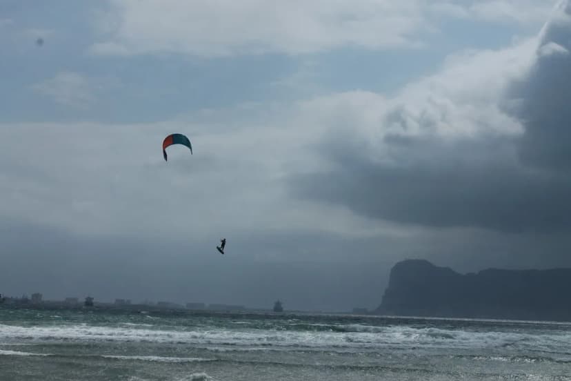 Tarifa Kiteboarding and Windsurfing Competitions: What to Watch and When