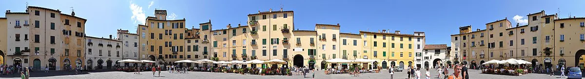 Costumed crowds filling the walled historic centre of Lucca during the comics festival — 2