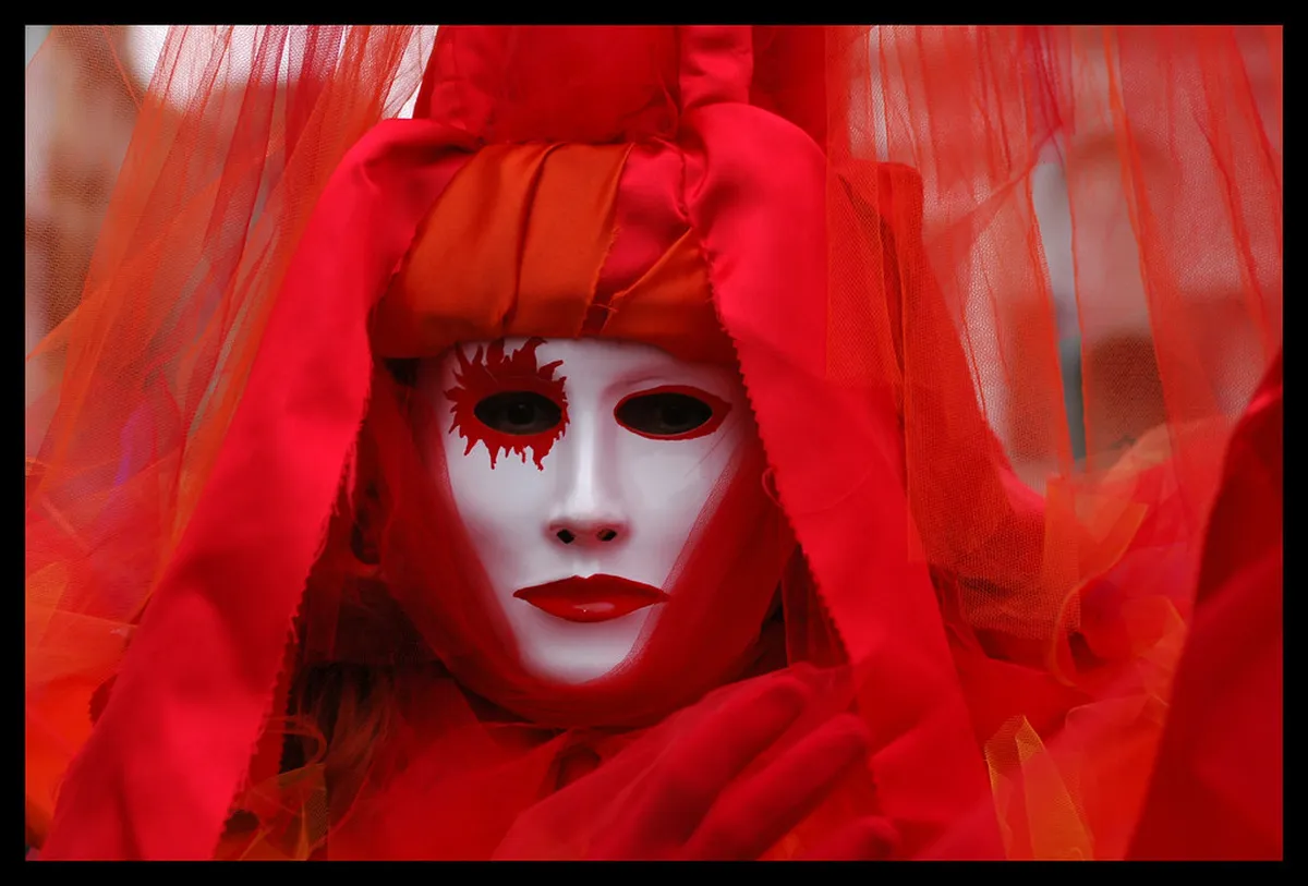 When and Where to Wear Your Mask in Venice